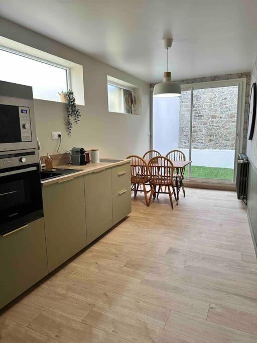 Petite Maison De Ville Avranches Ngoại thất bức ảnh